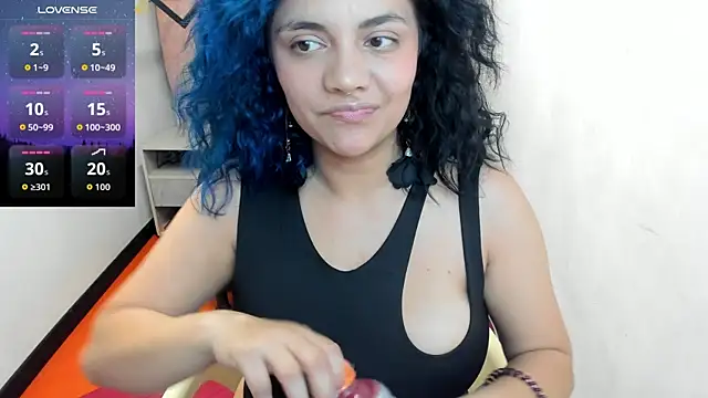 Snapshot of Kiara_Cruz__ chatting on 10-09-25, 08:07 Kiara Cruz online show from 10-09-25, 08:07