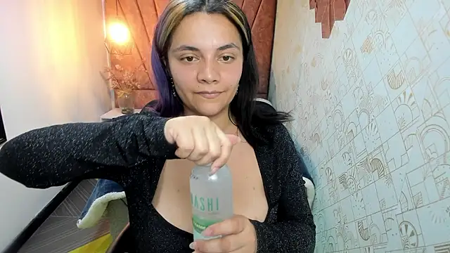 Kiara Cruz   online show from 02-18-26, 08:38