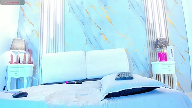 Tiifany Baker online show from 04-11-26, 07:51