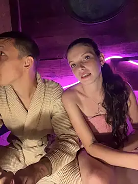 FoxStudioSex online show from 10-19-25, 03:34