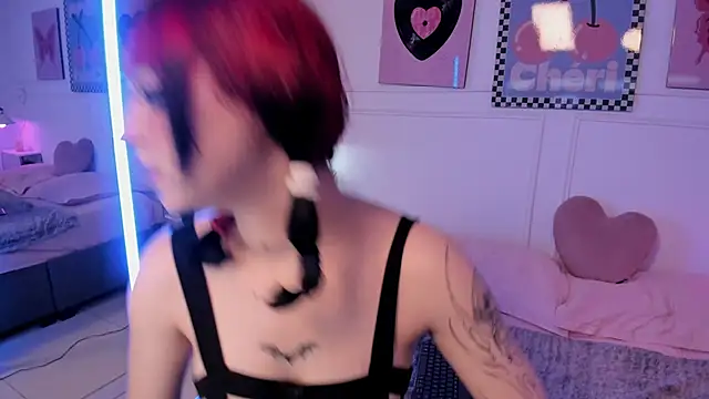 Snapshot of Zoe_Lynch_ chatting on 04-24-26, 11:56 Zoe Lynch online show from 04-24-26, 11:56