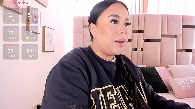 Snapshot of Zoey_thompson chatting on 11-26-25, 07:37 Zoey thompson online show from 11-26-25, 07:37