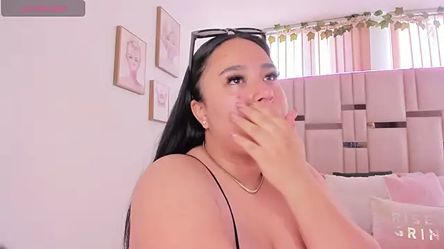 Snapshot of Zoey_thompson chatting on 12-02-25, 07:53 Zoey thompson online show from 12-02-25, 07:53