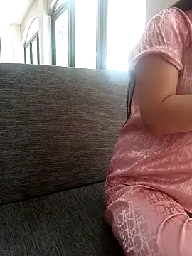 Snapshot of Thuylinh86 chatting on 10-03-25, 05:04 Thuylinh86 online show from 10-03-25, 05:04