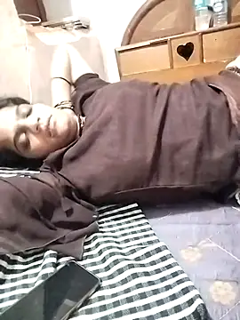 Snapshot of Sofia_kuuu chatting on 09-21-25, 04:03 Sofia kuuu online show from 09-21-25, 04:03