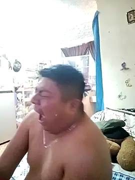 Snapshot of mexosito27 chatting on 10-03-25, 01:35 mexosito27 online show from 10-03-25, 01:35