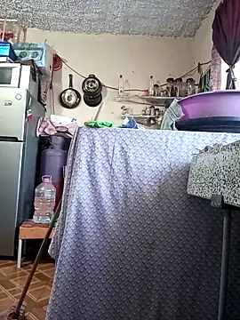 Snapshot of mexosito27 chatting on 10-28-25, 11:40 mexosito27 online show from 10-28-25, 11:40