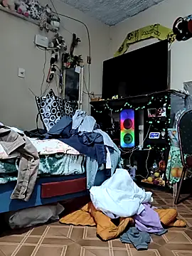 Snapshot of mexosito27 chatting on 11-10-25, 11:15 mexosito27 online show from 11-10-25, 11:15