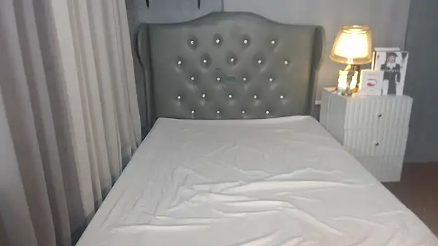 gillian slay online show from 10-17-25, 11:35