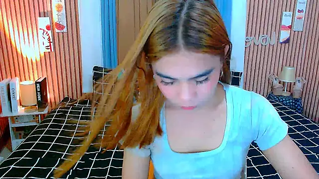 mikhaylahanderson online show from 11-18-25, 03:34