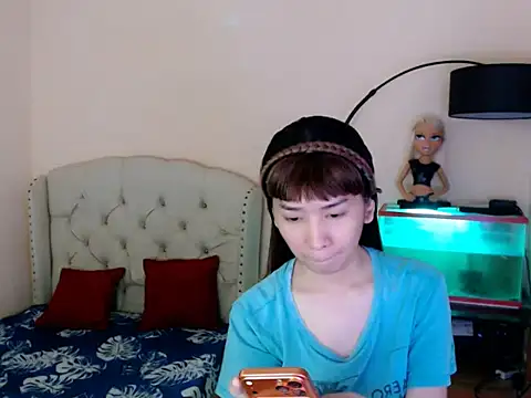 ShantalFoxxy  online show from 03-09-26, 12:36