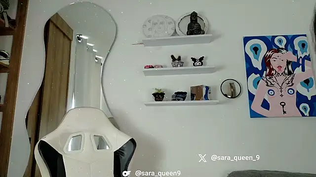 Snapshot of sara_queen10 chatting on 07-17-26, 07:41 sara queen10 online show from 07-17-26, 07:41