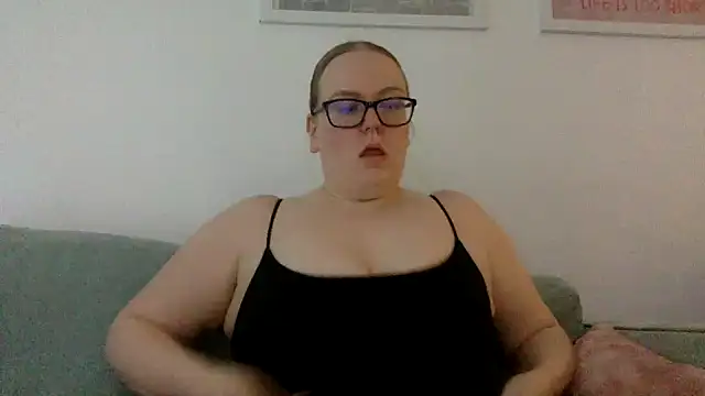Snapshot of gracelovesxx chatting on 05-13-26, 07:39 gracelovesxx online show from 05-13-26, 07:39