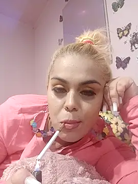izauri2025 online show from 09-28-25, 03:39