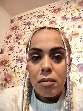izauri2025 online show from 05-04-26, 02:57