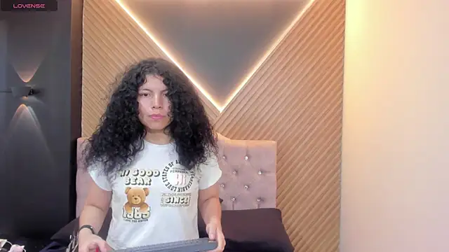 angelita martins online show from 11-21-25, 09:24