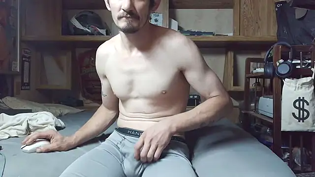 mike42088 online show from 04-13-26, 01:11