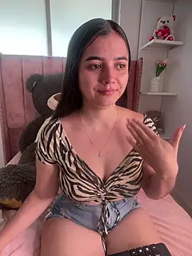 salomecute21 online show from 06-19-26, 12:09