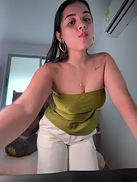 salomecute21 online show from 07-12-26, 11:56