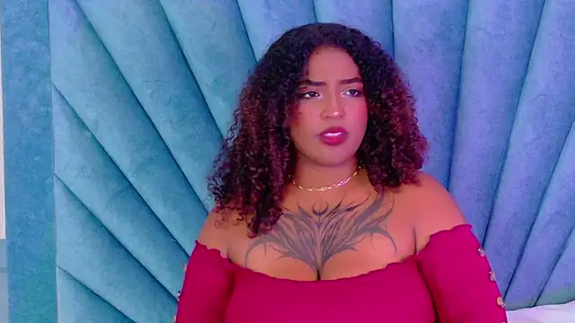 Snapshot of Cristal-Jonnes chatting on 09-13-25, 03:17 Cristal-Jonnes online show from 09-13-25, 03:17