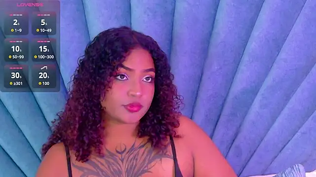 Snapshot of Cristal-Jonnes chatting on 09-16-25, 03:07 Cristal-Jonnes online show from 09-16-25, 03:07