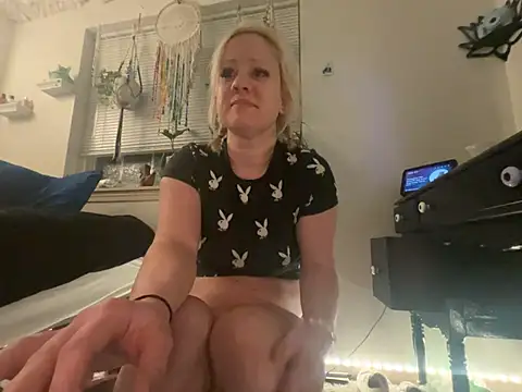 prettylilandrea online show from 03-26-26, 07:36