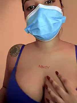 Snapshot of Saza_lklx chatting on 10-18-25, 10:27 Saza lklx online show from 10-18-25, 10:27