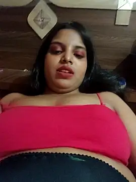 Snapshot of Maahhii_2 chatting on 04-02-26, 02:58 Maahhii 2 online show from 04-02-26, 02:58