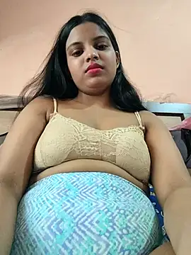 Snapshot of Maahhii_2 chatting on 04-03-26, 06:00 Maahhii 2 online show from 04-03-26, 06:00