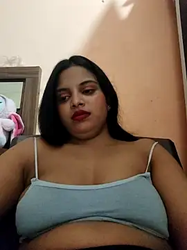Snapshot of Maahhii_2 chatting on 04-04-26, 08:39 Maahhii 2 online show from 04-04-26, 08:39