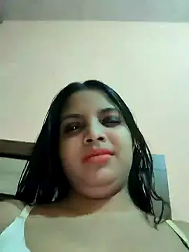 Snapshot of Maahhii_2 chatting on 04-30-26, 08:04 Maahhii 2 online show from 04-30-26, 08:04
