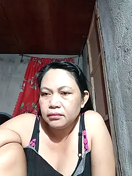 Everleigh mom online show from 09-17-25, 07:48