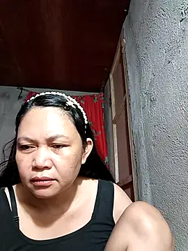 Everleigh mom online show from 09-28-25, 08:03