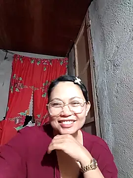 Everleigh mom online show from 10-14-25, 08:15