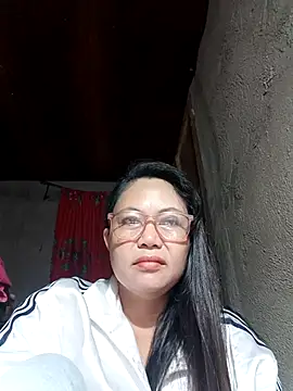 Everleigh mom online show from 01-14-26, 07:41