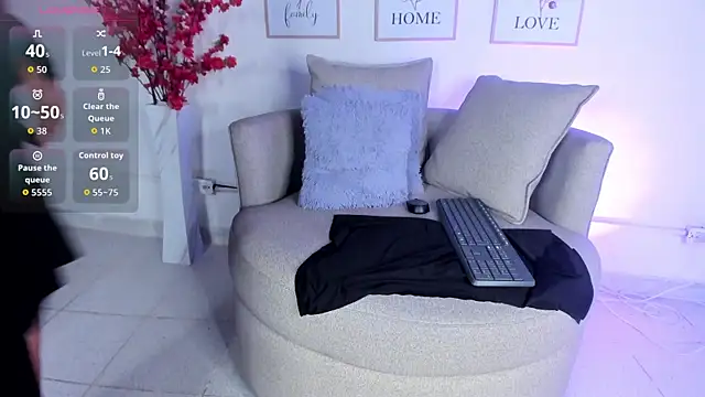 Snapshot of soul_arabian chatting on 09-17-25, 08:32 soul arabian online show from 09-17-25, 08:32