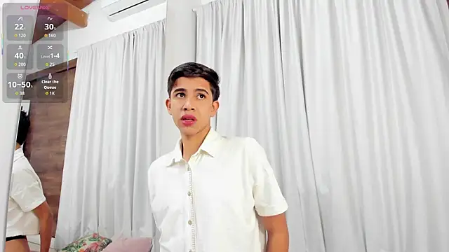 JoshuaSanzz online show from 10-13-25, 03:28