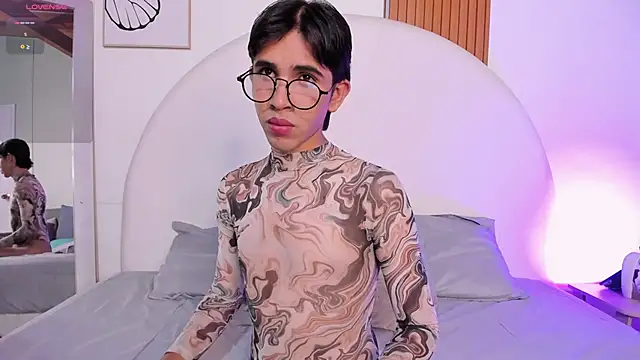 JoshuaSanzz online show from 03-18-26, 04:26