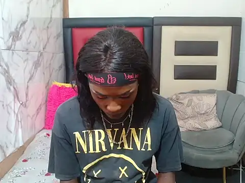 Lsnickykhanyile online show from 12-15-25, 11:58