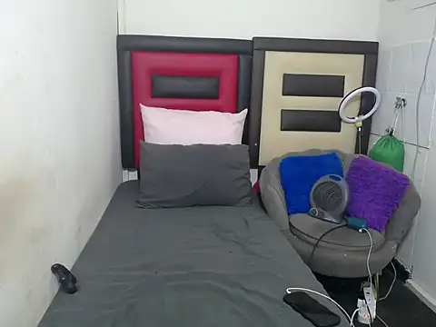 Lsnickykhanyile online show from 02-10-26, 12:48