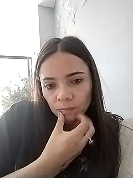 Snapshot of Cami_Konor chatting on 09-13-25, 06:29 Cami Konor online show from 09-13-25, 06:29