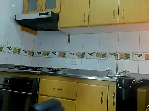 Snapshot of maira_tf chatting on 11-07-25, 04:01 maira tf online show from 11-07-25, 04:01