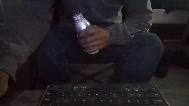 Snapshot of soupy_pleasure chatting on 09-13-25, 05:46 soupy pleasure online show from 09-13-25, 05:46