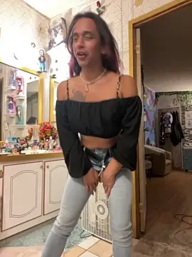 TranSexualJade95 online show from 09-15-25, 06:13