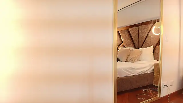 zarah andrew   online show from 09-30-25, 12:10