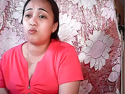 Snapshot of Pinay_Chubby20 chatting on 10-20-25, 07:53 Pinay Chubby20 online show from 10-20-25, 07:53