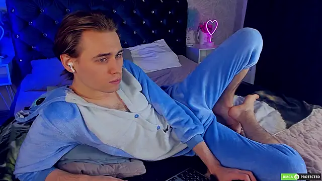 WilliamDyson online show from 12-01-25, 03:55