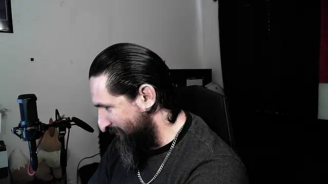 DevilPup75  online show from 04-28-26, 02:00