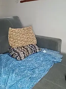 LoveFoxi online show from 05-18-26, 04:07