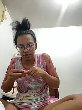 Valen1800 online show from 04-06-26, 01:47